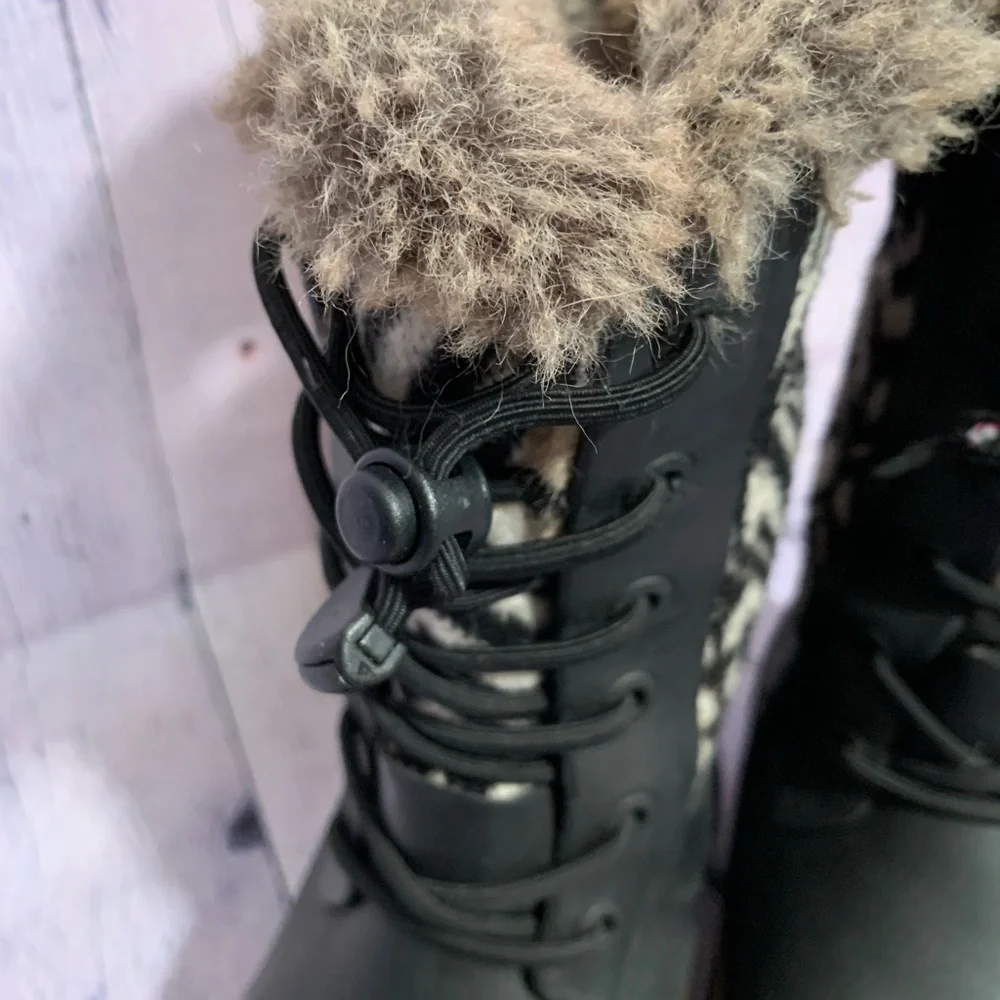 Bogs Kids Arcata Knit Boot black White Size 12 Wool Blend Lining Winter Thermal
